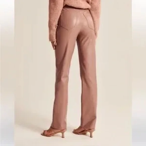 NWOT Abercrombie & Fitch 90’s Straight Ultra High Rise Vegan Leather - Picture 4 of 6